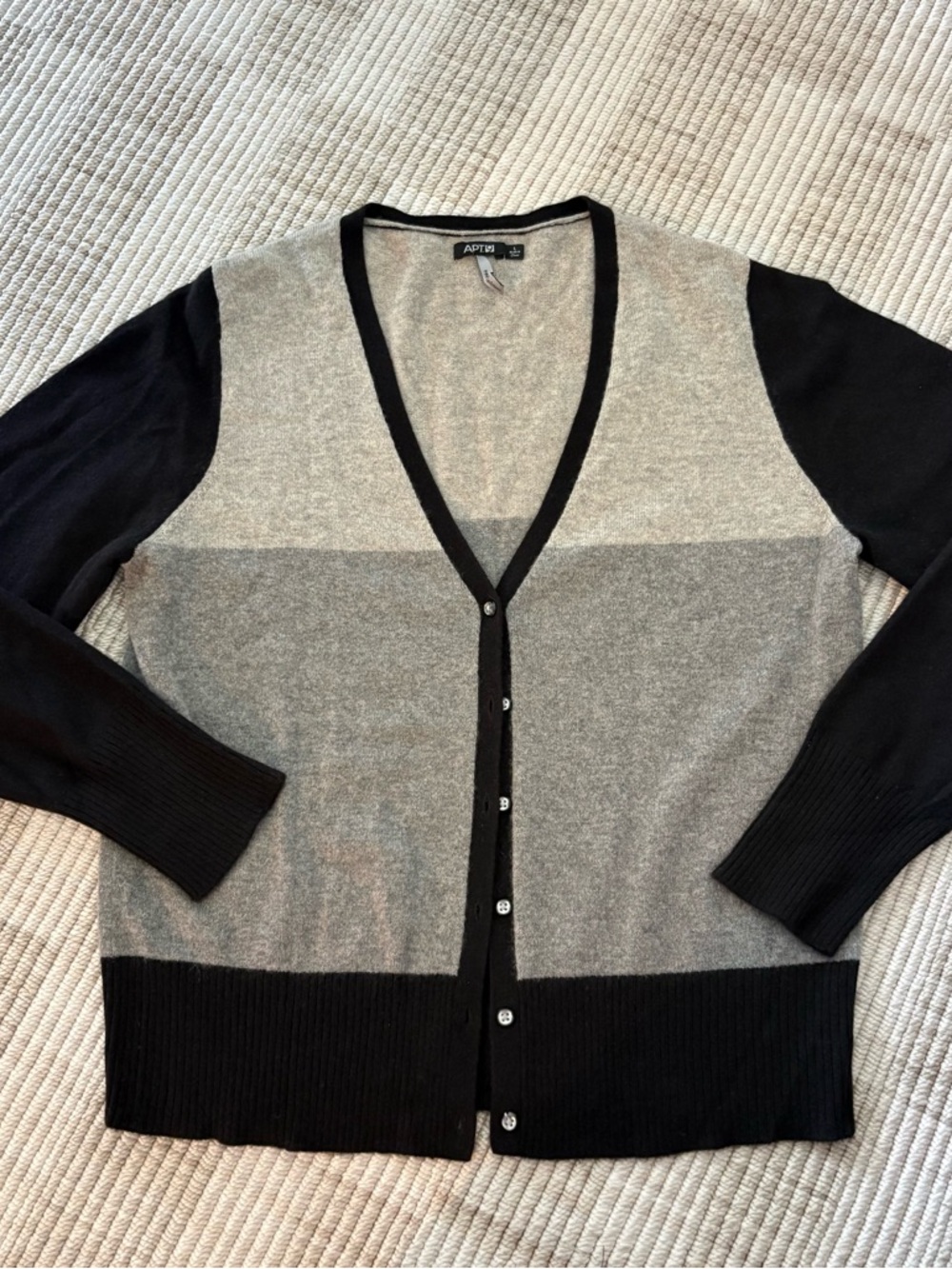Apt. 9 Women’s 100% Cashmere Black & Gray Colorblock V-Neck Cardigan
